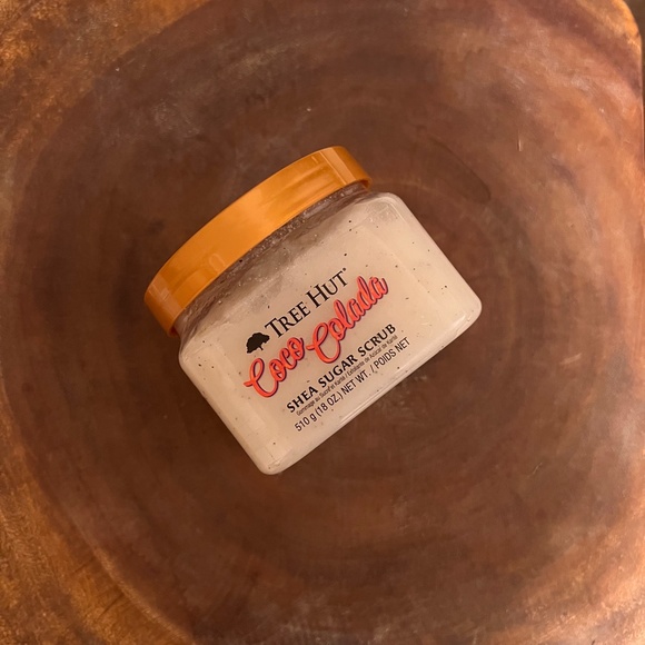 Tree Hut Coco Colada Sugar Scrub - Picture 3 of 5